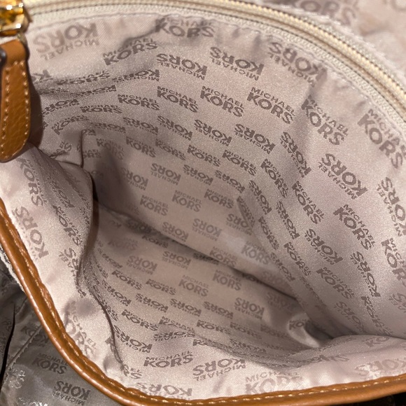 Designer backpack - Picture 3 of 10